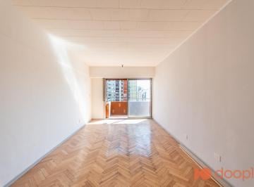 Departamento · 83m² · 4 Ambientes · 1 Cochera · Venta Departamento 4 Ambientes Caballito Dependencia Cochera Balcón