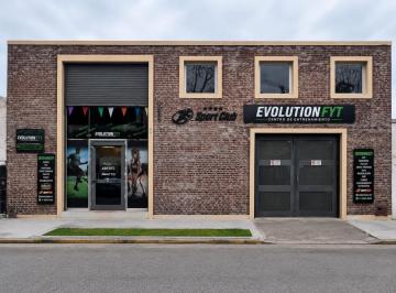 Local comercial · 372m² · 4 Ambientes · Propiedad Comercial de Gran Escala | 372 m² Cubiertos | Apto Credito | Varios Rubros