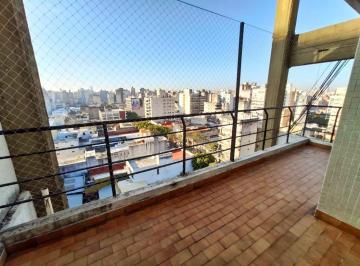 Departamento · 38m² · 3 Ambientes · Departamento de un Dormitorio / Italia 900