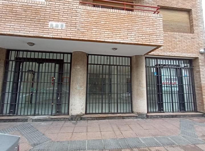 Local comercial · 80m² · 3 Ambientes