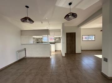 Casa · 155m² · 3 Dormitorios · 1 Cochera · Oportunidad de 3 Dorm 3 Baños en San Ignacio de Manantiales 2