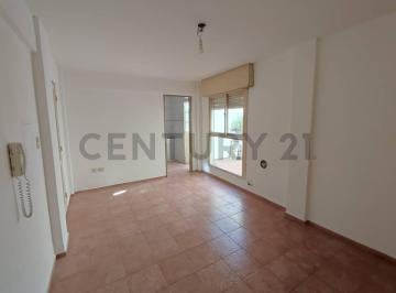 Departamento · 67m² · 5 Ambientes · Alquiler Dpto 3 Dorm con Patio B° Obrero
