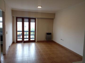 Departamento de 2 ambientes, Mar del Plata · 2 Ambientes Segundo Piso por Escalera Al Frente, la Unidad Cuenta C/ Cochera y Baulera