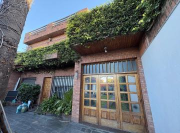 Casa · 200m² · 4 Ambientes · 1 Cochera · Venta Casa 4 Amb La Tablada