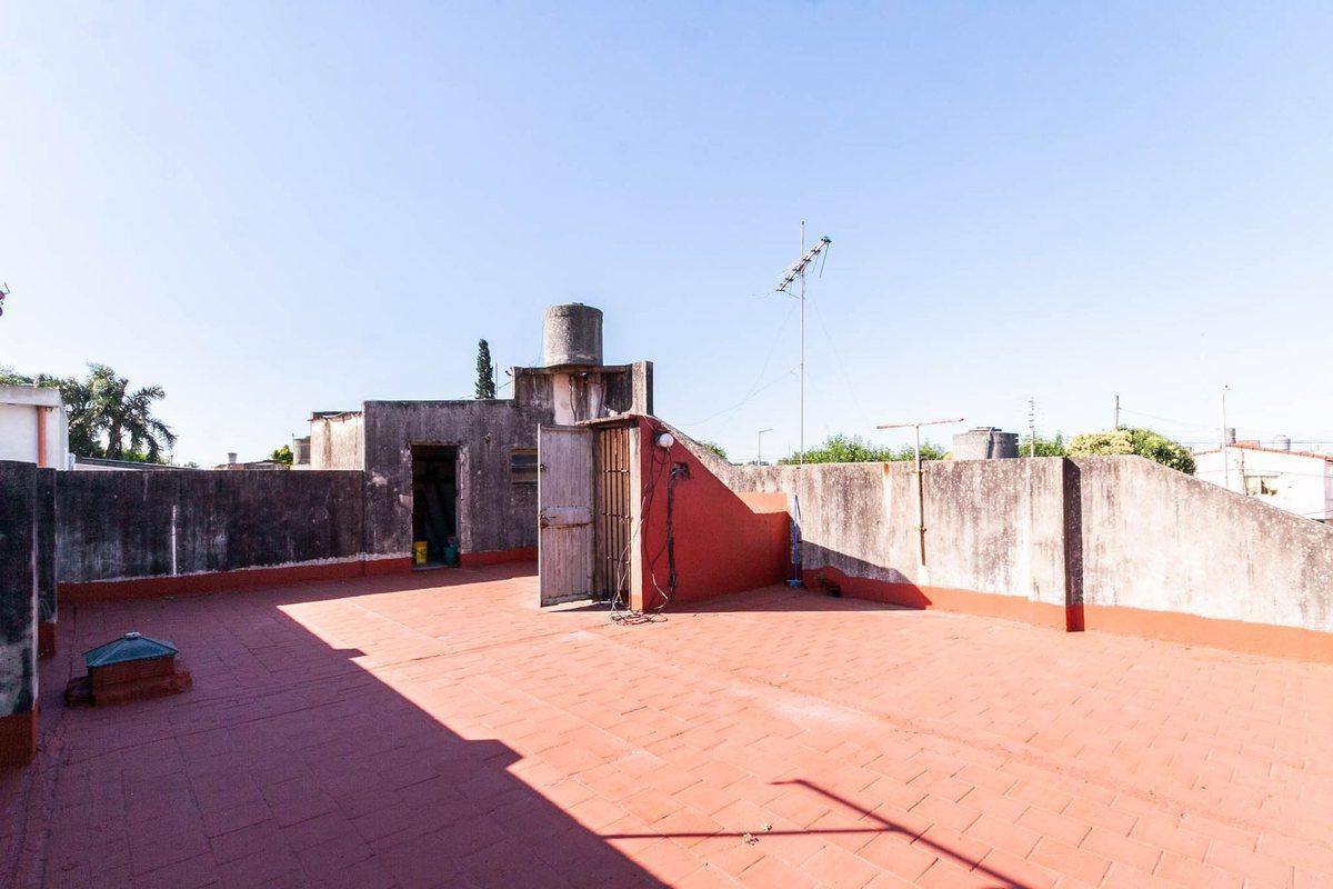 Coronel Adrogué 600, Villa Dominico, Avellaneda