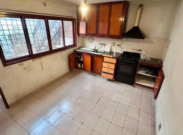 PH de 5 ambientes, Mataderos · PH Amplio y Luminoso en Venta