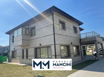 Casa · 6 Ambientes · Casa en Valdevez