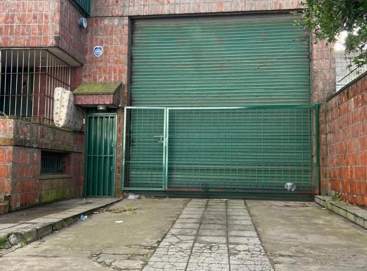 Bodega-Galpón · 380m²