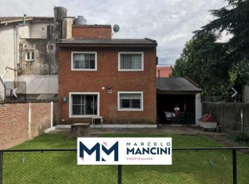 Casa · 130m² · 5 Ambientes · 2 Cocheras · Casa en Monte Grande