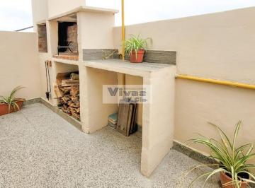 Casa · 100m² · 4 Ambientes · Chalet 4 Ambientes Planta Alta Sobre Av