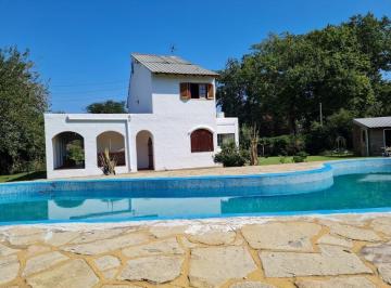 Quinta vacacional · 70m² · 5 Ambientes · Quinta en Virrey del Pino