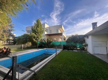 Casa · 80m² · 3 Ambientes · 1 Cochera · Casa en Alquiler - Barrio Privado El Cauce 133 y 478 - 2 Dorm.
