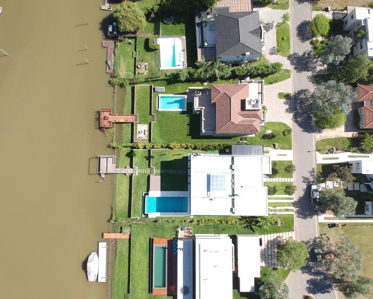 Casa EN Venta AL RÍO EN EL Barrio SAN Marco | Villa Nueva | Tigre