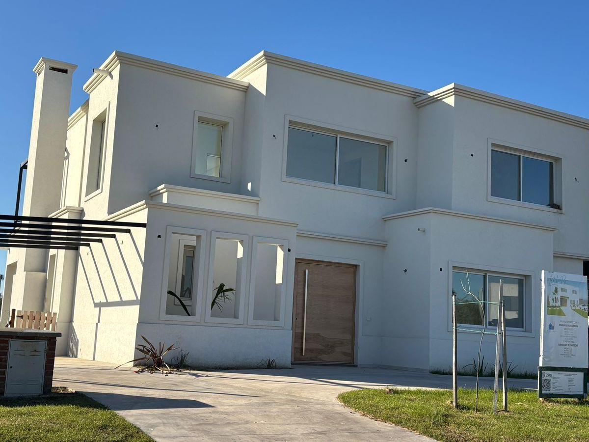 Casa EN Venta EN EL Barrio Santa Ana, Villa Nueva, Tigre