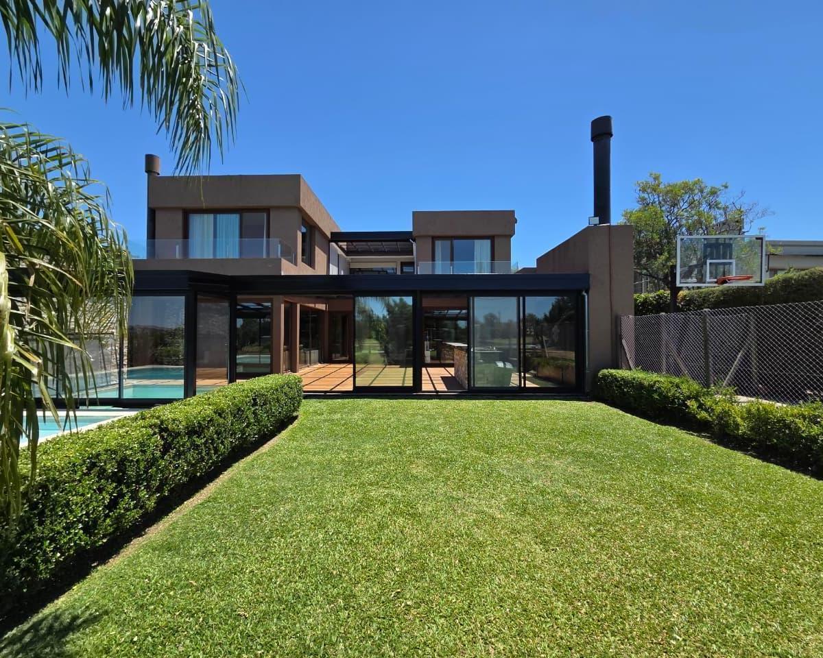 Casa EN Venta AL Golf EN EL Barrio SAN Isidro Labrador | Villa Nueva | Tigre