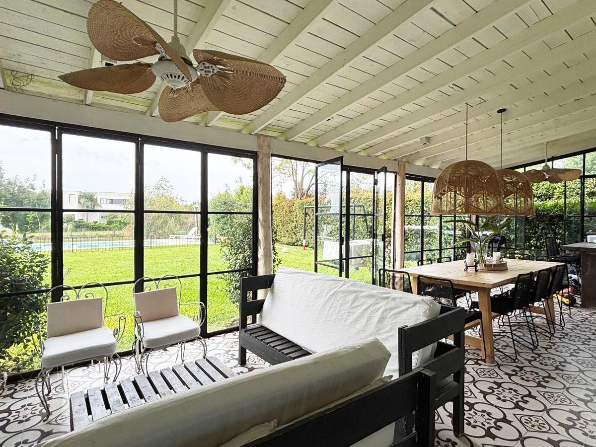 Casa EN Venta EN EL Barrio SAN Benito, Villa Nueva, Tigre