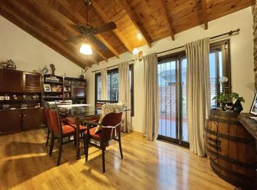 Casa · 90m² · 3 Ambientes · 2 Cocheras · Dúplex en Venta en San Fernando Centro