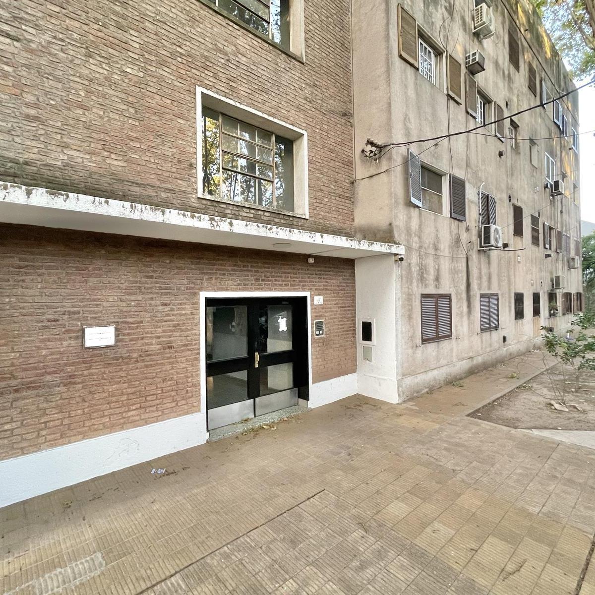 Departamento EN Venta A Reciclar O Refaccionar EN DON Torcuato, Tigre