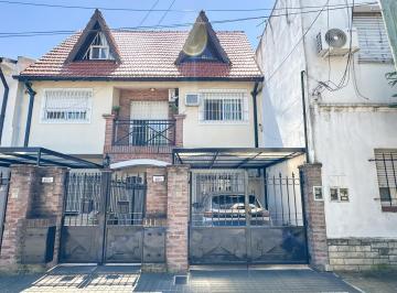 PH · 177m² · 5 Ambientes · 1 Cochera · PH en Venta de 3 Dorm. Playroom en Florida Oeste