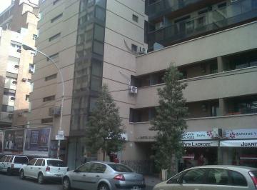 Departamento · 40m² · 1 Dormitorio · Bº Centro: Exclusivo Depto de 1 Dormitorio C/balcón Frente a La Cañada!