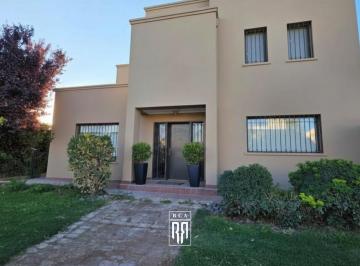 Fachada · Casa Apta a Credito