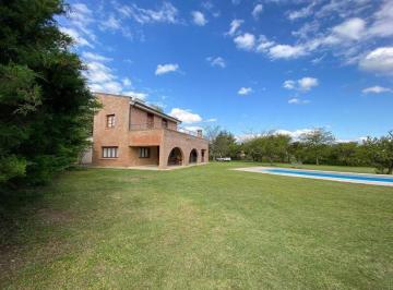Casa de 8 ambientes, Potrero de Garay · Residencia de Categoría con Vistas Privilegiadas y Gran Potencial de Inversión