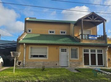 Casa · 156m² · 4 Dormitorios · 2 Cocheras · Casa de 4 Dorm. en Dos Plantas con Cochera Doble, Patio, Terraza y Balcon en Venta