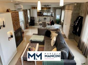 Casa · 270m² · 5 Ambientes · 8 Cocheras · Casa en La Magdalena