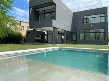Casa · 199m² · 5 Ambientes · 4 Cocheras · Venta Casa en Haras Santa Maria - Loma Verde - Escobar - Gba Norte