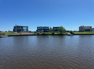 Terreno · 911m² · Venta de Lote Al Rio con Amarra en Naudir Etapa 2
