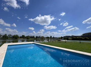 Casa · 205m² · 5 Ambientes · 1 Cochera · Casa en Venta Al Agua con Piscina 5 Ambientes en El Canton