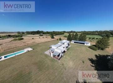 Quinta vacacional · 335m² · 7 Ambientes · 4 Cocheras · Venta de Chacra con Excelente Casa Principal Mas Vivienda de Huespedes Equipadas