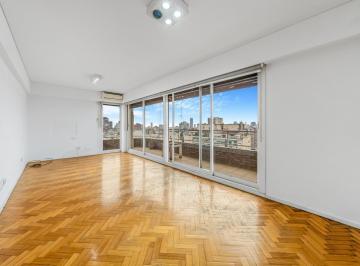 Departamento · 90m² · 3 Ambientes · 1 Cochera · Piso Quince - Vista Panorámica - 3 Ambientes C/dependencia - Dormitorio Principal en Suite - Cochera