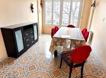 Departamento · 60m² · 3 Ambientes · Venta 3 Ambientes a La Calle en Esquina - Pleno Centro Comercial San Juan