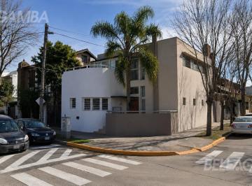 Casa · 193m² · 5 Ambientes · Casa Venta La Lucila 5 Ambientes Parrilla Patio Piscina