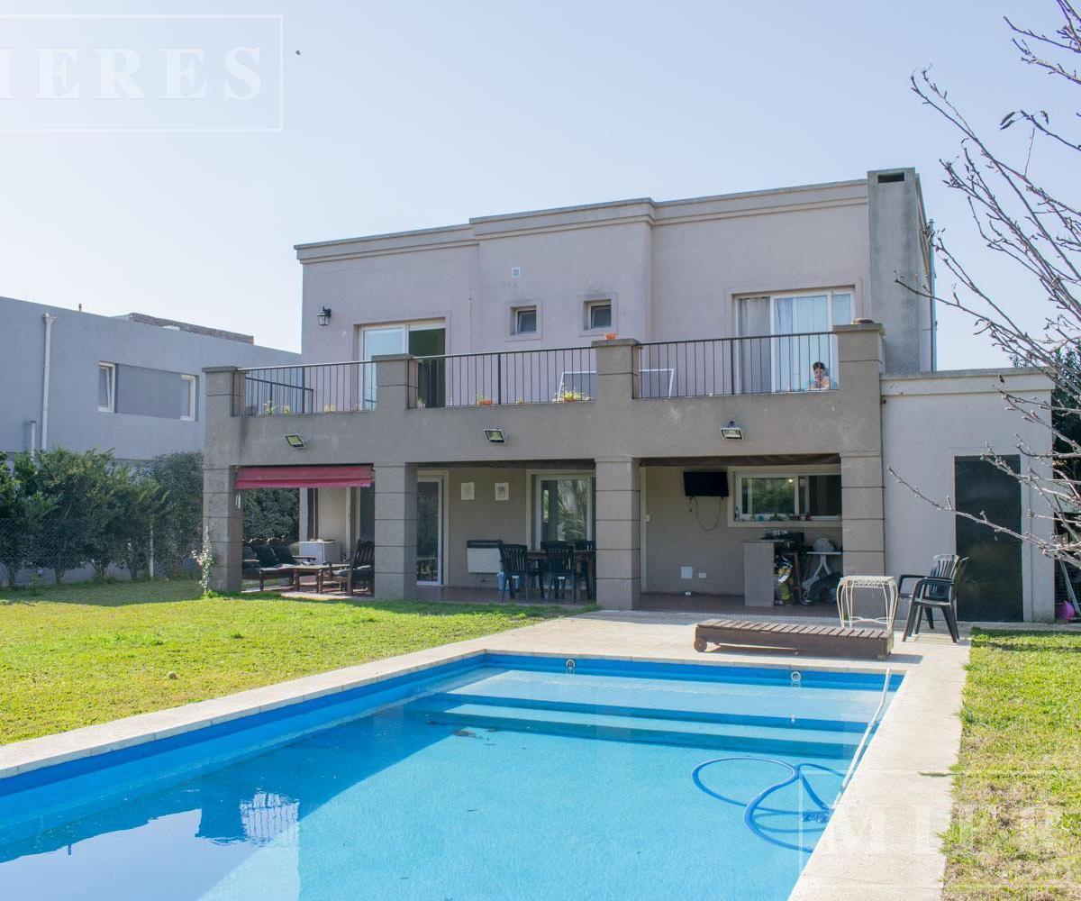 Casa en Venta en Haras Santa Maria Barrio Atardecer