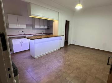 Departamento · 45m² · 2 Ambientes · Hermoso Depto Dos Ambientes con Jardín, a m de La Estación - Visitas a Partir del 1° de Junio