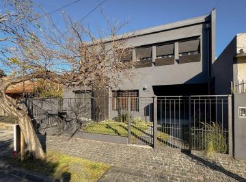 Casa de 6 ambientes, Morón · Casa 6 Ambientes con Pileta en Castelar
