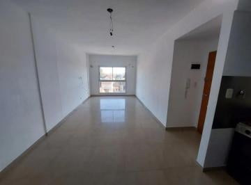 Departamento de 2 ambientes, La Matanza · Departamento en Alquiler C/ Cochera en Villa Luzuriaga
