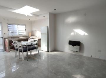 Casa · 275m² · 4 Ambientes · 10 Cocheras · Galpón Más 2 Departamentos en Lomas de Zamora (Partido)