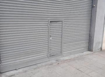 Local comercial de 1 ambiente, Lanús · Alquiler. Amplio Local Apto Varios Destinos a Pasos de Aav. Ev Peron