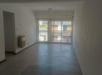 Departamento · 64m² · 3 Ambientes · 1 Cochera · Venta 3 Ambientes en Pleno Centro de Monte Grande: con Balcón y Cochera