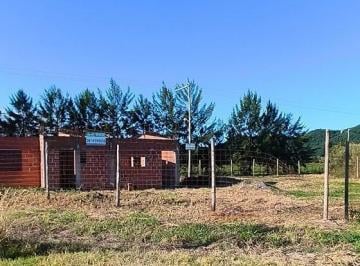 Terreno · 448m² · Terreno Esquina en Venta en La Secundina, Cerrillos