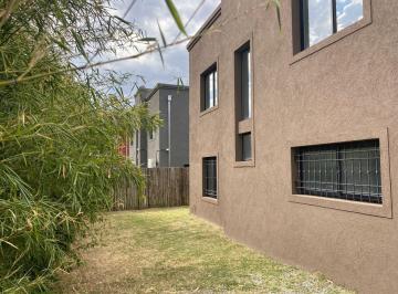 Casa · 66m² · 3 Ambientes · 2 Cocheras · Casa en Venta Pilar Tipo Dúplex 3 Ambientes