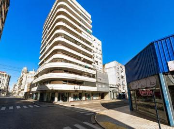 Departamento · 70m² · 8 Ambientes · Departamento en Rosario