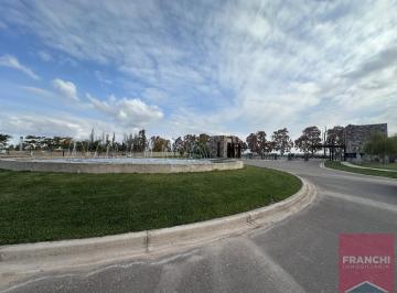 Terreno · 600m² · Terreno en Venta en El Excluivo Barrio Privado Qvattro Viamonte