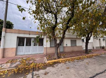 Casa · 128m² · 2 Dormitorios · 2 Cocheras · Casa en Barrio San Martin