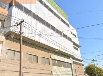 Bodega-Galpón · 4431m² · Galpón Industrial 3 Plantas - 4431 m² con Frente a 2 Calles - Deposito, Oficinas y Baños - Ciudadela