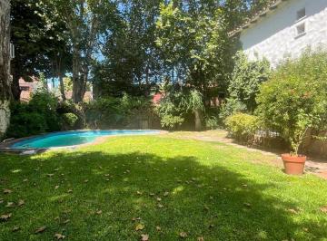 Casa · 253m² · 4 Ambientes · 3 Cocheras · Casa en Martinez