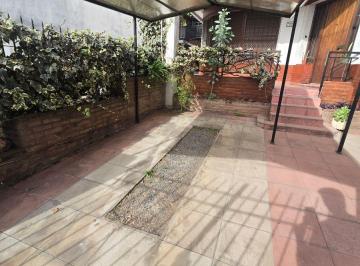 Departamento de 2 ambientes, Morón · Depto Pb con Cochera Moron. Ingreso Independiente